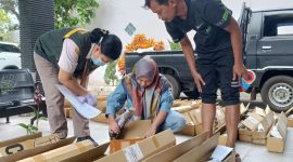 Karantina Jatim cek tanaman hias dari Bandara Malang