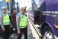 Kasatlantas Polres Pelabuhan Tanjung Perak AKP Imam Sayfudin Rodji