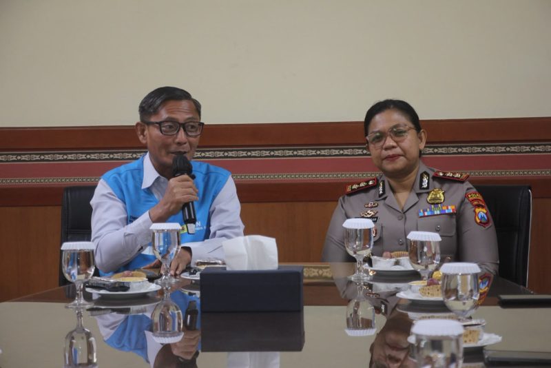 Kapolres Probolinggo AKBP Asmida Rizki Siregar silaturahmi PLTU Paiton