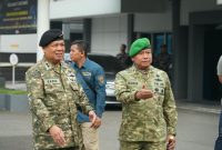 Danrem 084/Bhaskara Jaya Brigjen TNI Kohir usai upacara HUT TNI AL
