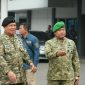 Danrem 084/Bhaskara Jaya Brigjen TNI Kohir usai upacara HUT TNI AL