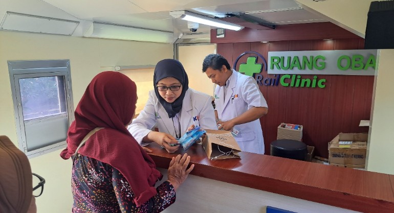 Kereta Rail Clinic KAI Daop 8 Surabaya