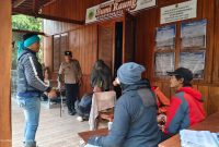 Polres Bondowoso selamatkan 3 pendaki di Gunung Raung