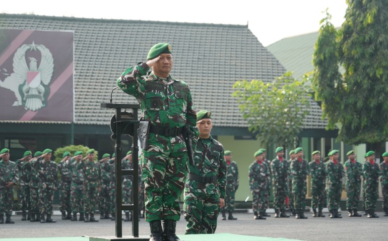 Kasrem 084/Bhaskara Jaya Kolonel Inf Nico Reza H. Dipura