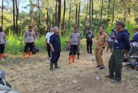 Polres Ngawi padamkan Karhutla Lawu Utara