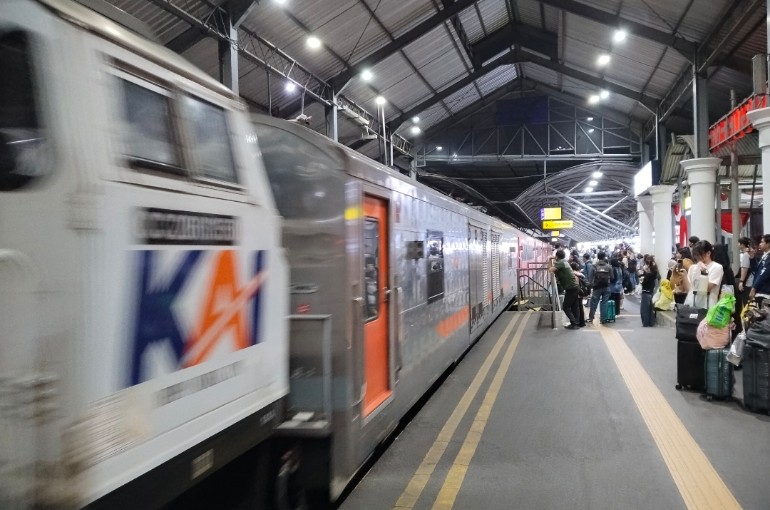 KAI Daop 8 Surabaya