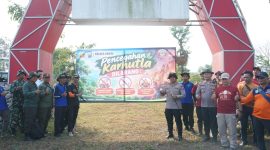 Kapolres Kediri AKBP Muhammad Wahyudin Latif bersama Media
