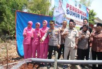 Kapolres Pasuruan AKBP Harto Agung Cahyono saat peresmian sumur bor