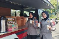 Satbinmas Polres Gresik ciptakan kamtibmas dengan Kopi Keliling