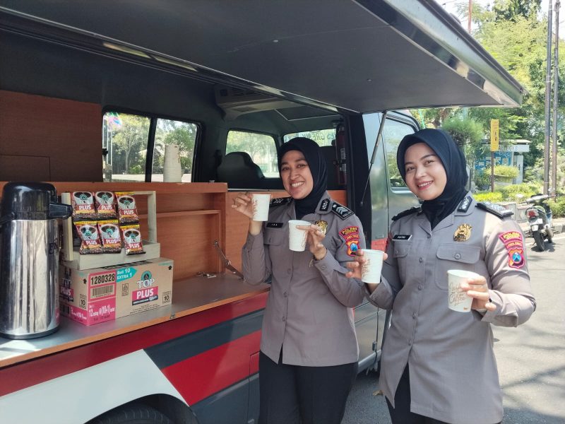 Satbinmas Polres Gresik ciptakan kamtibmas dengan Kopi Keliling